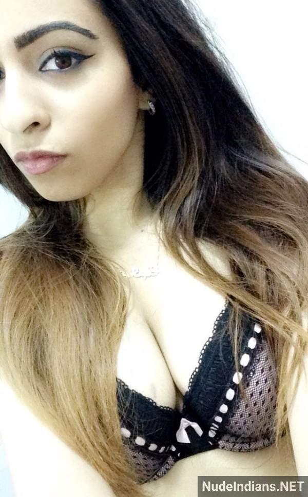 https://pub-5fcdf72a54cd4edbb03ec3edaa415a42.r2.dev/nakedleaks/encounter_with_anushka,_my_buxom_girlfriend/228.jpg