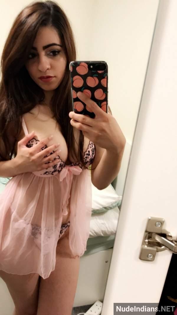 https://pub-5fcdf72a54cd4edbb03ec3edaa415a42.r2.dev/nakedleaks/encounter_with_anushka,_my_buxom_girlfriend/64.jpg