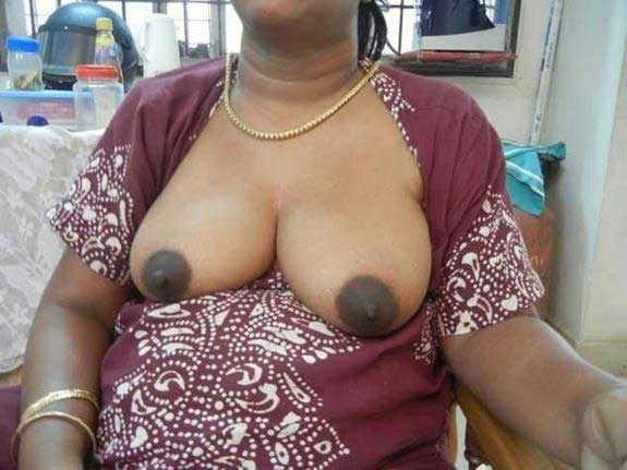 https://pub-5fcdf72a54cd4edbb03ec3edaa415a42.r2.dev/nakedleaks/enjoy_free_pleasure_with_bhabhi's_boobs_photo/5.jpg
