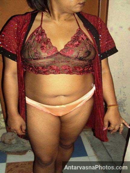 https://pub-5fcdf72a54cd4edbb03ec3edaa415a42.r2.dev/nakedleaks/erotic_images-_pleasing_chachi_by_making_love/1.jpg