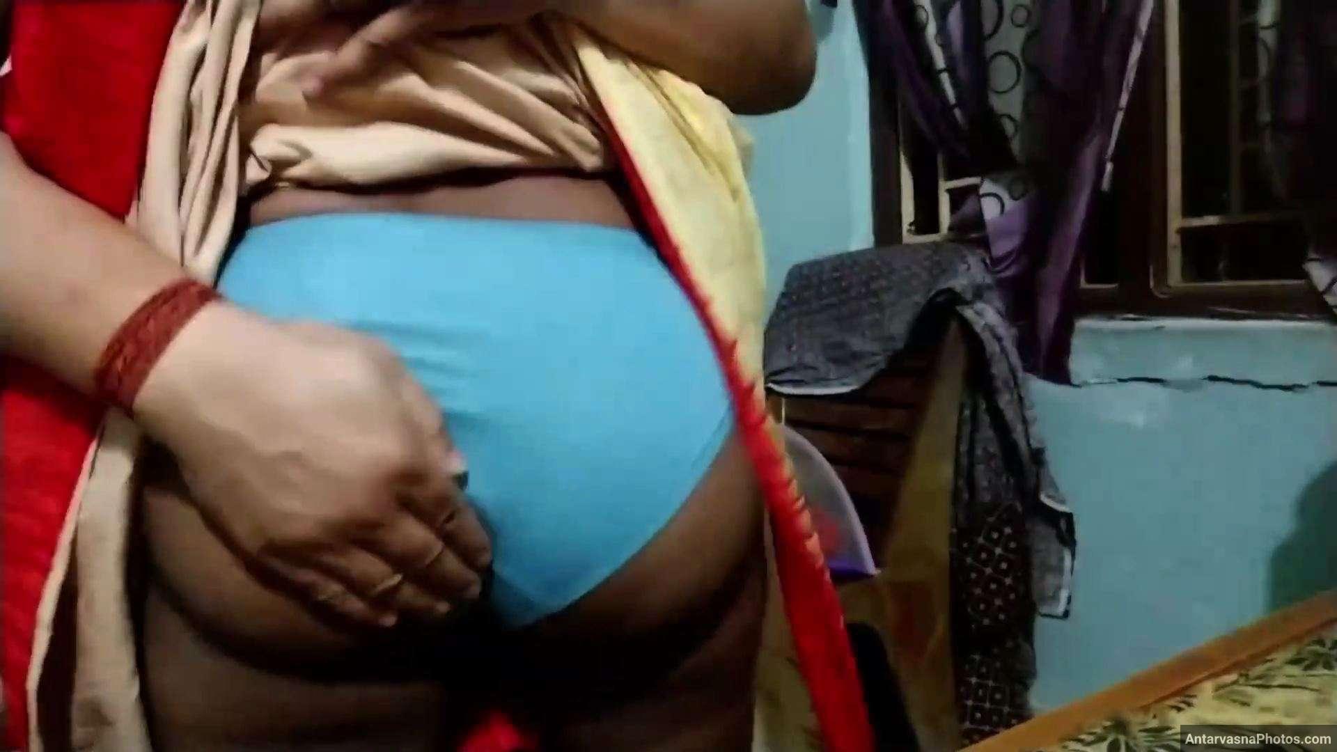 https://pub-5fcdf72a54cd4edbb03ec3edaa415a42.r2.dev/nakedleaks/erotic_images_of_bhopal_college_professor_aunty_in_intimate_moments/3.jpg
