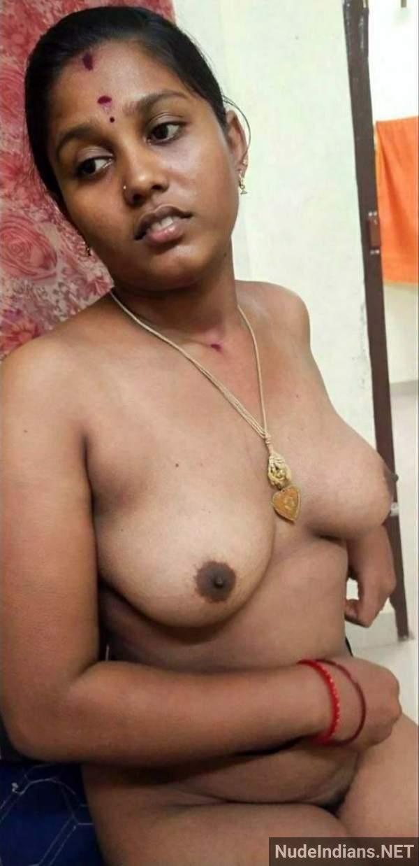 https://pub-5fcdf72a54cd4edbb03ec3edaa415a42.r2.dev/nakedleaks/erotic_images_of_married_south_indian_ladies_and_seductive_bhabhis/29.jpg