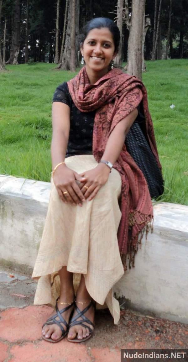 https://pub-5fcdf72a54cd4edbb03ec3edaa415a42.r2.dev/nakedleaks/erotic_images_of_married_south_indian_ladies_and_seductive_bhabhis/51.jpg