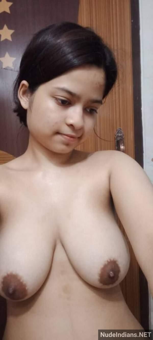 https://pub-5fcdf72a54cd4edbb03ec3edaa415a42.r2.dev/nakedleaks/exhibition_of_desi_teen_girls'_intimate_scenes_on_webcam/29.jpg