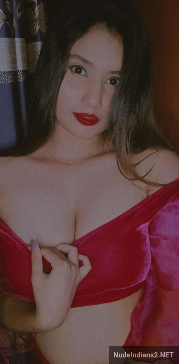 https://pub-5fcdf72a54cd4edbb03ec3edaa415a42.r2.dev/nakedleaks/exhibition_of_moushumi_sarkar's_nude_amateur_modelling_with_large_breasts/19.jpg