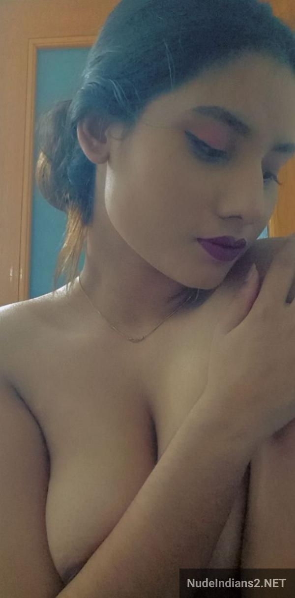 https://pub-5fcdf72a54cd4edbb03ec3edaa415a42.r2.dev/nakedleaks/exhibition_of_moushumi_sarkar's_nude_amateur_modelling_with_large_breasts/2.jpg