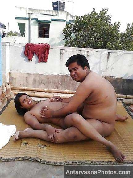 https://pub-5fcdf72a54cd4edbb03ec3edaa415a42.r2.dev/nakedleaks/exotic_outdoor_encounter_with_indian_couple/6.jpg