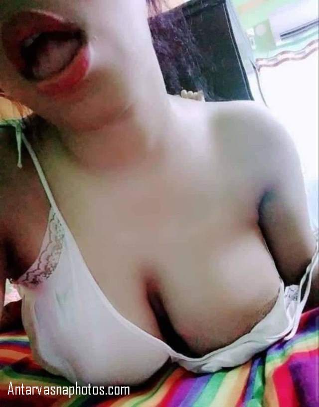 https://pub-5fcdf72a54cd4edbb03ec3edaa415a42.r2.dev/nakedleaks/explicit_conversations:_desi_girl's_sensual_communication_through_nude_photos/3.jpg
