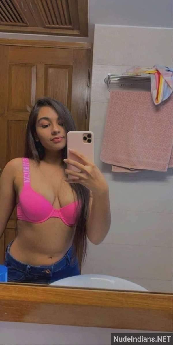 https://pub-5fcdf72a54cd4edbb03ec3edaa415a42.r2.dev/nakedleaks/explicit_display_of_college_girl's_intimate_body_parts/32.jpg