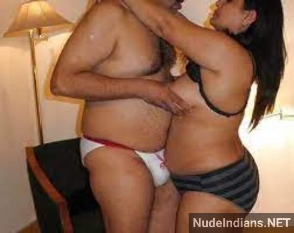 https://pub-5fcdf72a54cd4edbb03ec3edaa415a42.r2.dev/nakedleaks/explicit_images_of_desi_milfs_and_horny_bhabhis_seeking_intimacy/2.jpg