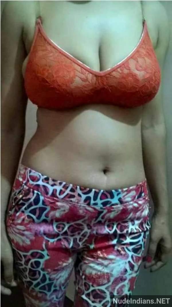 https://pub-5fcdf72a54cd4edbb03ec3edaa415a42.r2.dev/nakedleaks/explicit_images_of_desi_milfs_and_horny_bhabhis_seeking_intimacy/41.jpg