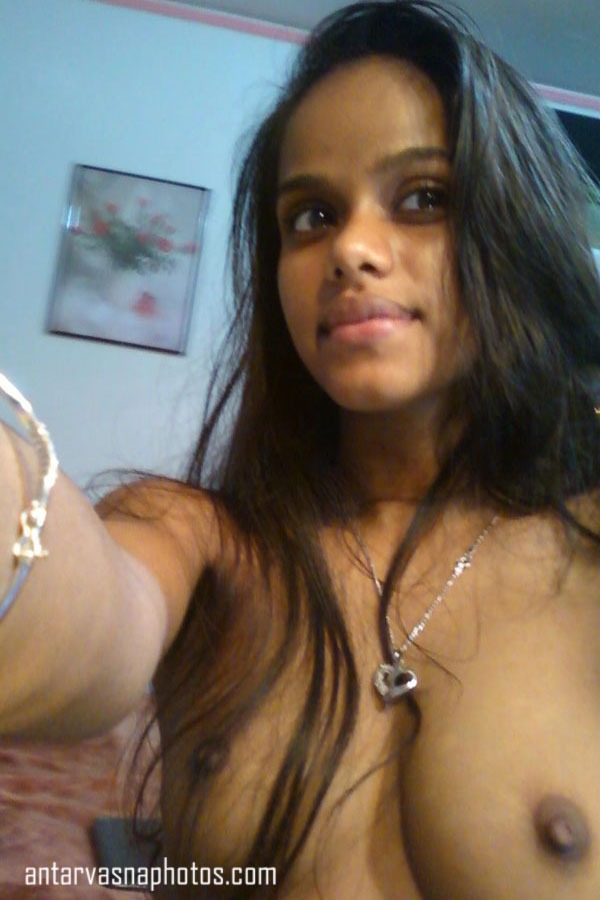 https://pub-5fcdf72a54cd4edbb03ec3edaa415a42.r2.dev/nakedleaks/explicit_images_of_sarika's_intimate_moments/4.jpg