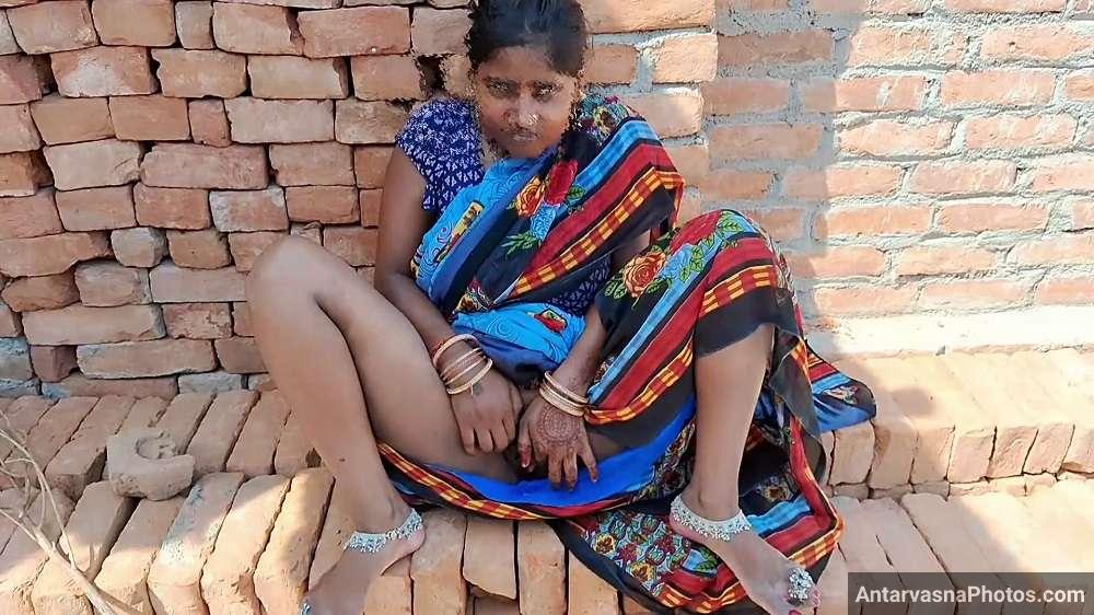 https://pub-5fcdf72a54cd4edbb03ec3edaa415a42.r2.dev/nakedleaks/explicit_images_of_unsophisticated_desi_bhabhi_in_open_field/1.jpg