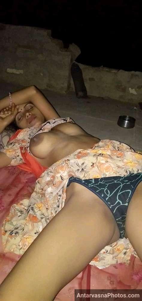 https://pub-5fcdf72a54cd4edbb03ec3edaa415a42.r2.dev/nakedleaks/explicit_pictures_of_rajasthani_native_wife's_intimate_encounter/3.jpg