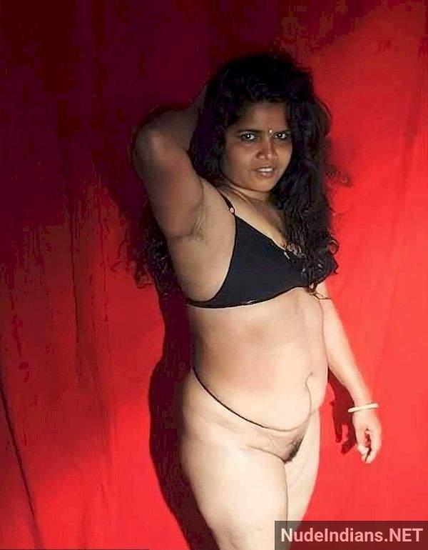 https://pub-5fcdf72a54cd4edbb03ec3edaa415a42.r2.dev/nakedleaks/explicit_tamil_aunty_mulai_and_pundai_images/19.jpg
