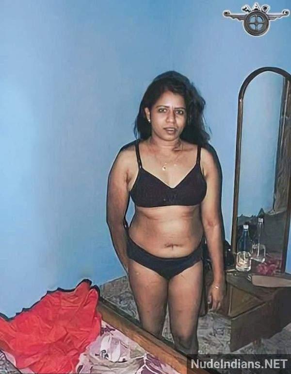 https://pub-5fcdf72a54cd4edbb03ec3edaa415a42.r2.dev/nakedleaks/explicit_tamil_aunty_mulai_and_pundai_images/78.jpg
