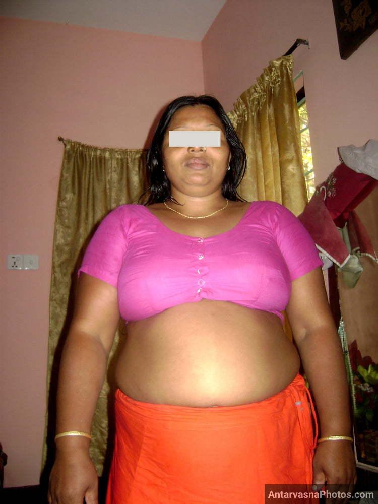 https://pub-5fcdf72a54cd4edbb03ec3edaa415a42.r2.dev/nakedleaks/exploration_of_busty_south_indian_aunt's_sensual_images/21.jpg