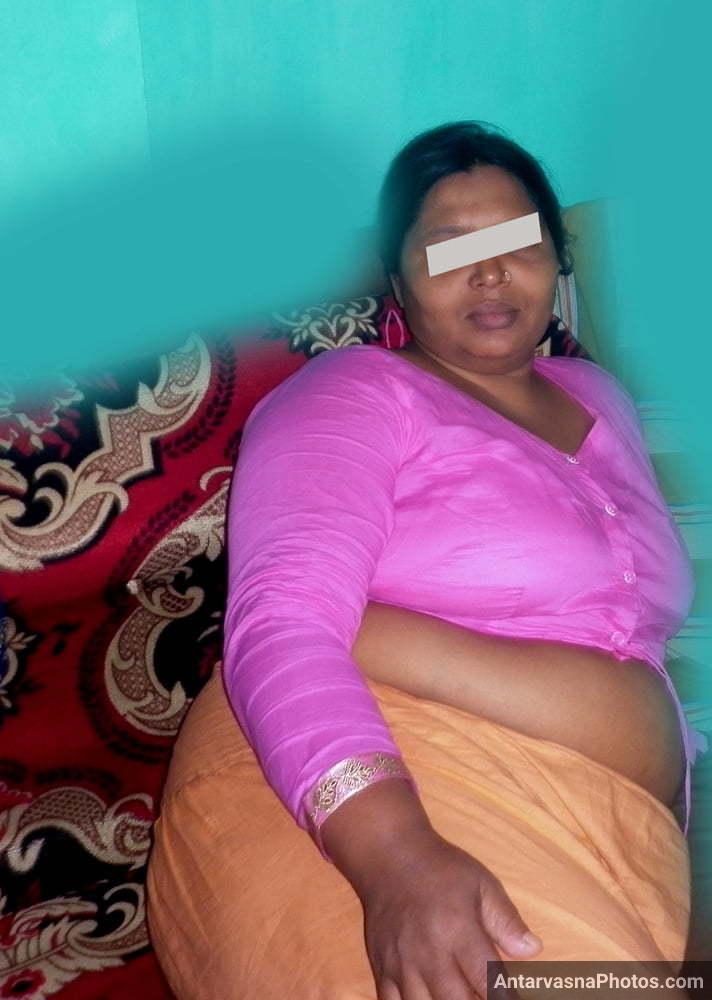 https://pub-5fcdf72a54cd4edbb03ec3edaa415a42.r2.dev/nakedleaks/exploration_of_busty_south_indian_aunt's_sensual_images/28.jpg