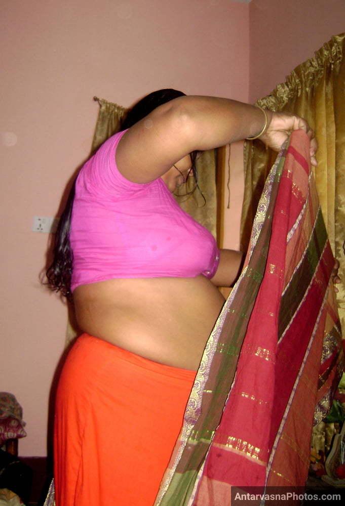 https://pub-5fcdf72a54cd4edbb03ec3edaa415a42.r2.dev/nakedleaks/exploration_of_busty_south_indian_aunt's_sensual_images/35.jpg