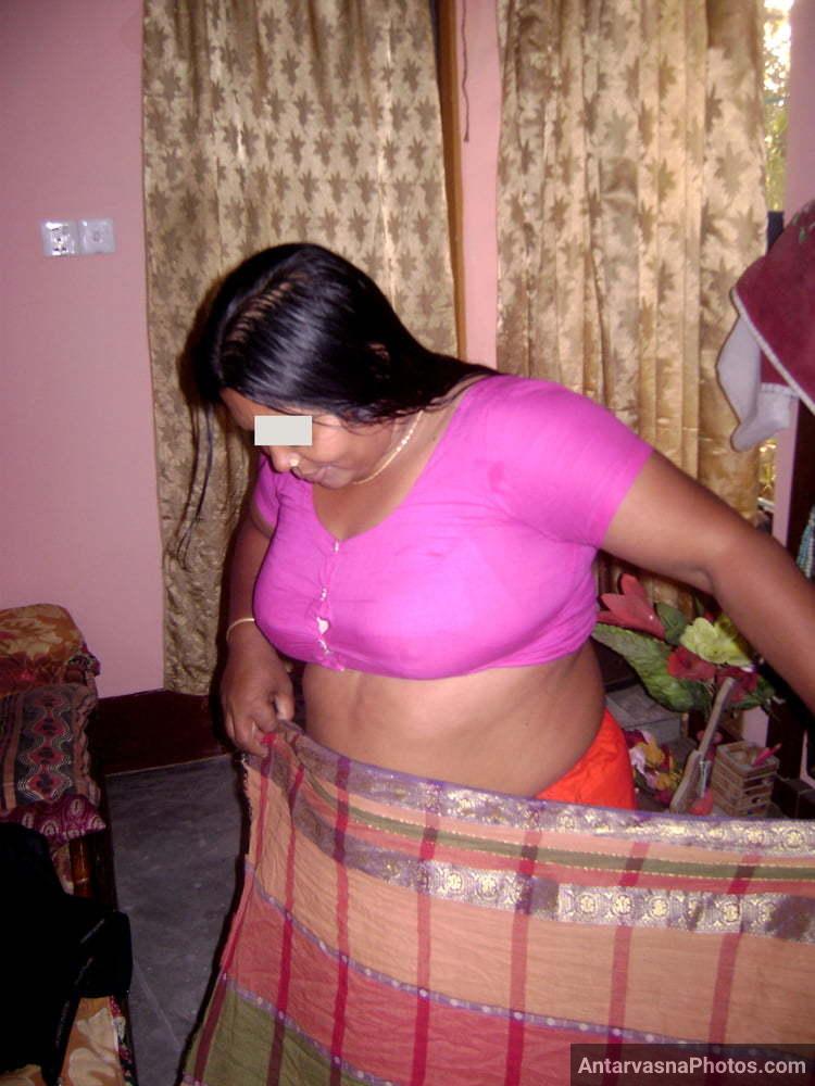 https://pub-5fcdf72a54cd4edbb03ec3edaa415a42.r2.dev/nakedleaks/exploration_of_busty_south_indian_aunt's_sensual_images/49.jpg
