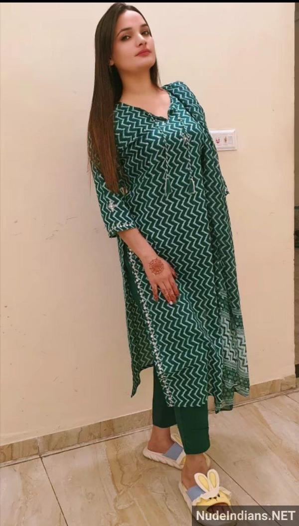 https://pub-5fcdf72a54cd4edbb03ec3edaa415a42.r2.dev/nakedleaks/explore_sonika_chandigarh's_naked_collection_on_indian_onlyfans/33.jpg