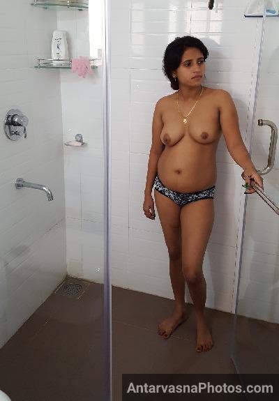https://pub-5fcdf72a54cd4edbb03ec3edaa415a42.r2.dev/nakedleaks/exploring_a_bihari_woman's_bold_act/7.jpg