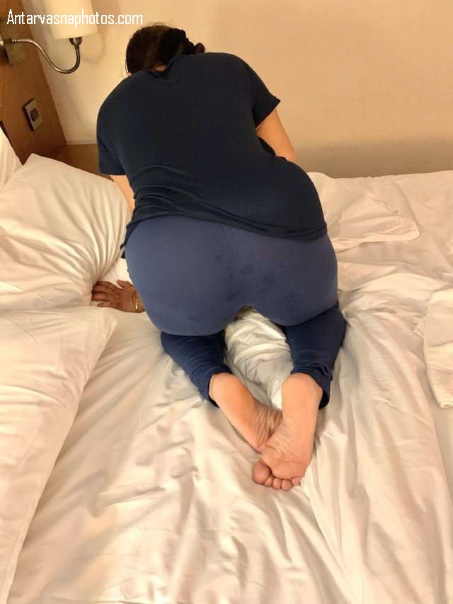 https://pub-5fcdf72a54cd4edbb03ec3edaa415a42.r2.dev/nakedleaks/exploring_bhabhi's_seductive_images/0.jpg