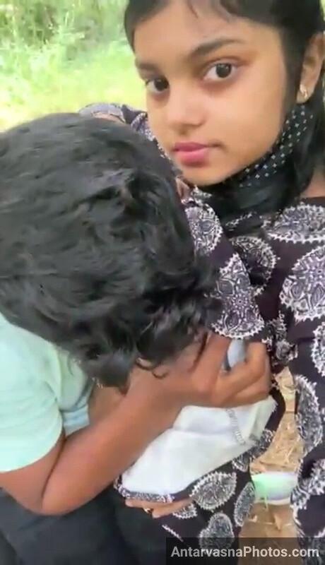 https://pub-5fcdf72a54cd4edbb03ec3edaa415a42.r2.dev/nakedleaks/exploring_desi_muslim_girl's_outdoor_breast_pressing_and_sucking_images/2.jpg