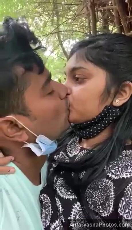 https://pub-5fcdf72a54cd4edbb03ec3edaa415a42.r2.dev/nakedleaks/exploring_desi_muslim_girl's_outdoor_breast_pressing_and_sucking_images/3.jpg