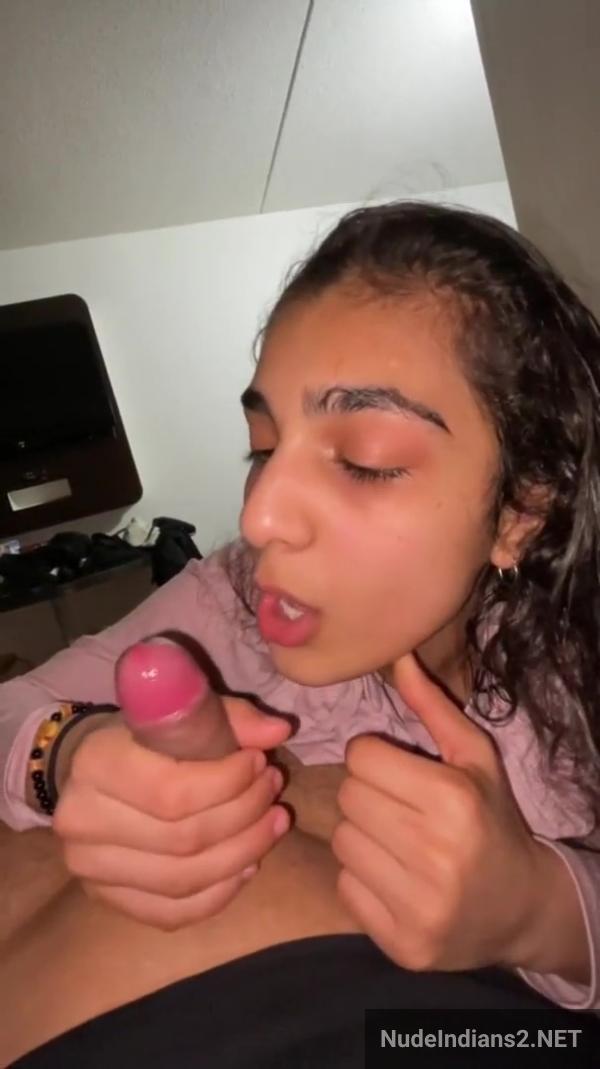 https://pub-5fcdf72a54cd4edbb03ec3edaa415a42.r2.dev/nakedleaks/exploring_first_blowjob_experience_with_my_innocent_punjabi_girlfriend_surleen_kaur/29.jpg