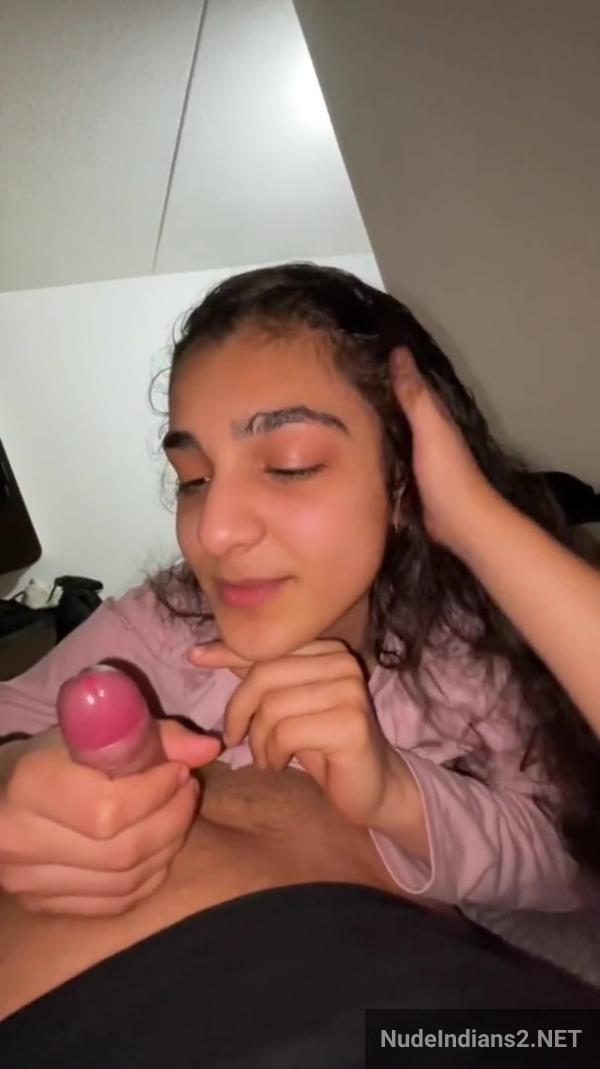 https://pub-5fcdf72a54cd4edbb03ec3edaa415a42.r2.dev/nakedleaks/exploring_first_blowjob_experience_with_my_innocent_punjabi_girlfriend_surleen_kaur/34.jpg