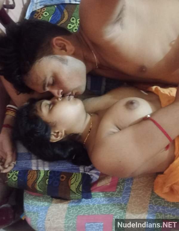 https://pub-5fcdf72a54cd4edbb03ec3edaa415a42.r2.dev/nakedleaks/exploring_intimate_moments_of_desi_nude_couples_in_indian_sex_gallery/30.jpg