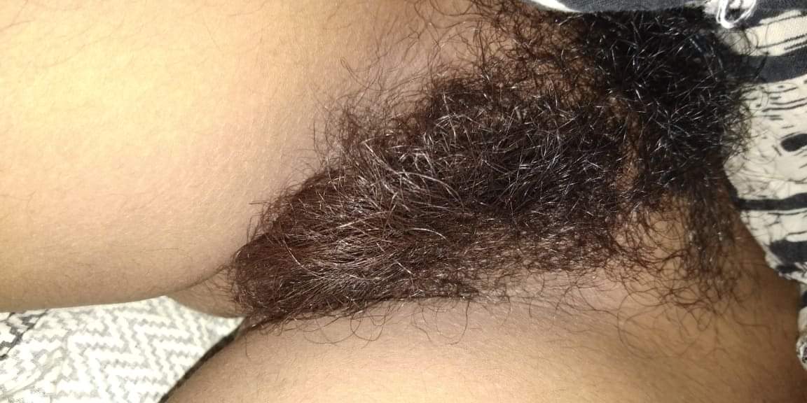 https://pub-5fcdf72a54cd4edbb03ec3edaa415a42.r2.dev/nakedleaks/exploring_jagriti_bhabhi's_hairy_choot_through_photos/2.jpg