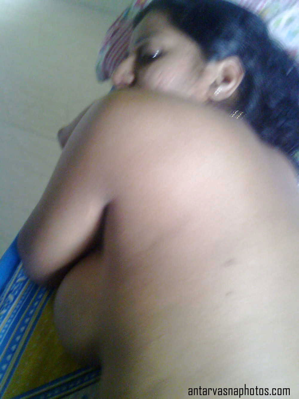 https://pub-5fcdf72a54cd4edbb03ec3edaa415a42.r2.dev/nakedleaks/exploring_muskan_bhabhi's_revealing_images/3.jpg