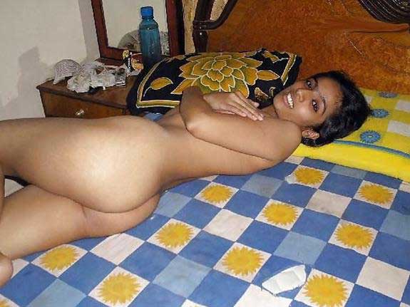 https://pub-5fcdf72a54cd4edbb03ec3edaa415a42.r2.dev/nakedleaks/exploring_the_world_of_brother-sister_relationship/3.jpg