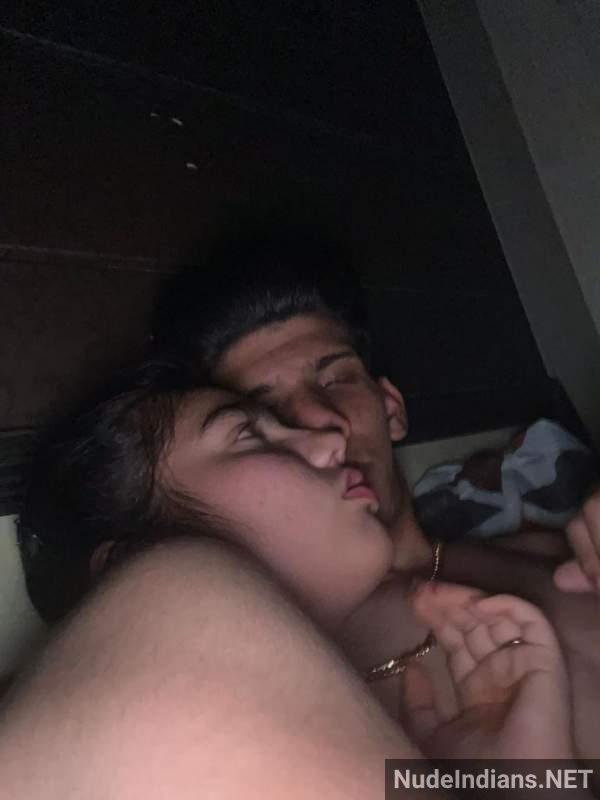 https://pub-5fcdf72a54cd4edbb03ec3edaa415a42.r2.dev/nakedleaks/exposed:_intimate_photos_of_couples_from_lucknow/13.jpg