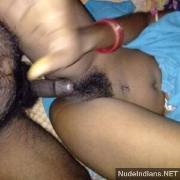 https://pub-5fcdf72a54cd4edbb03ec3edaa415a42.r2.dev/nakedleaks/exposed:_intimate_photos_of_couples_from_lucknow/14.jpg