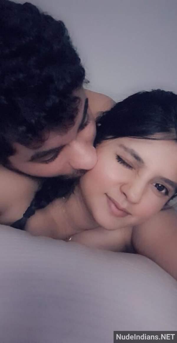 https://pub-5fcdf72a54cd4edbb03ec3edaa415a42.r2.dev/nakedleaks/exposed:_intimate_photos_of_couples_from_lucknow/19.jpg