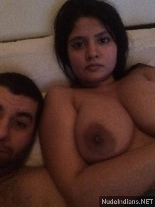 https://pub-5fcdf72a54cd4edbb03ec3edaa415a42.r2.dev/nakedleaks/exposed:_intimate_photos_of_couples_from_lucknow/31.jpg