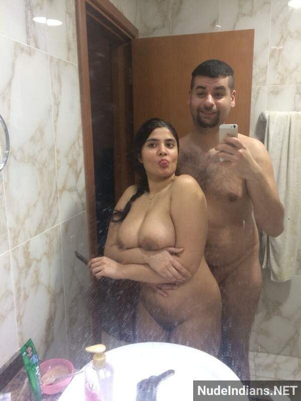 https://pub-5fcdf72a54cd4edbb03ec3edaa415a42.r2.dev/nakedleaks/exposed:_intimate_photos_of_couples_from_lucknow/39.jpg