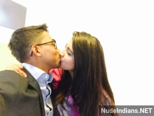 https://pub-5fcdf72a54cd4edbb03ec3edaa415a42.r2.dev/nakedleaks/exposed:_intimate_photos_of_couples_from_lucknow/6.jpg