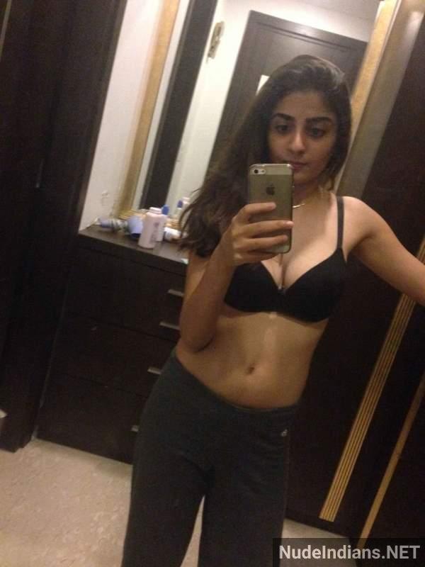https://pub-5fcdf72a54cd4edbb03ec3edaa415a42.r2.dev/nakedleaks/exposed:_intimate_photos_of_desi_girlfriend_akshara_leaked_online/28.jpg