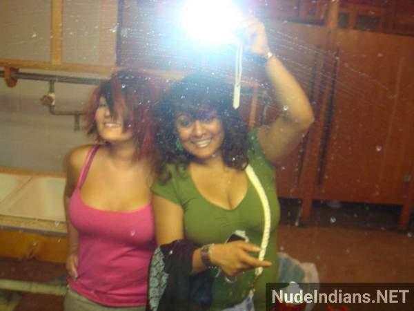 https://pub-5fcdf72a54cd4edbb03ec3edaa415a42.r2.dev/nakedleaks/exposed:_intimate_photos_of_nri_gujarati_wife_tulsi_patel_revealed/3.jpg