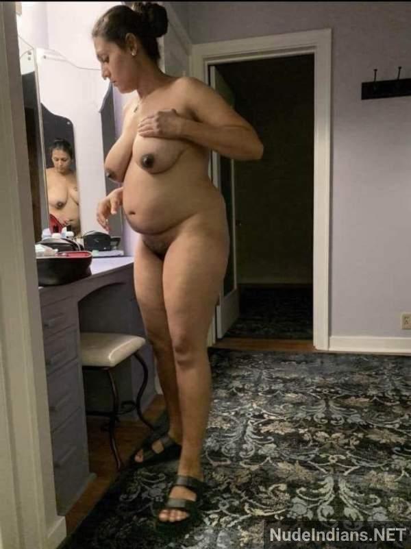 https://pub-5fcdf72a54cd4edbb03ec3edaa415a42.r2.dev/nakedleaks/exposed:_intimate_photos_of_nri_gujarati_wife_tulsi_patel_revealed/40.jpg