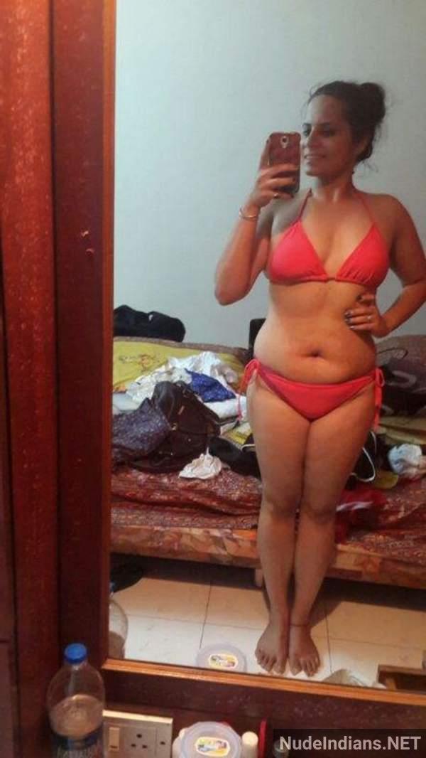 https://pub-5fcdf72a54cd4edbb03ec3edaa415a42.r2.dev/nakedleaks/exposed:_intimate_photos_of_nri_gujarati_wife_tulsi_patel_revealed/45.jpg