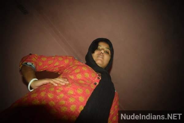 https://pub-5fcdf72a54cd4edbb03ec3edaa415a42.r2.dev/nakedleaks/exposed:_lucknow_bhabhi's_intimate_photos_leaked/14.jpg