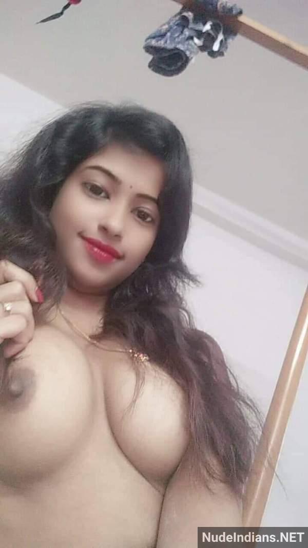 https://pub-5fcdf72a54cd4edbb03ec3edaa415a42.r2.dev/nakedleaks/exposed:_mallu_teen_gf_latika's_intimate_photos_revealed/19.jpg