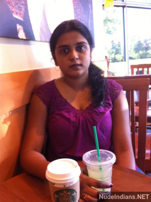 https://pub-5fcdf72a54cd4edbb03ec3edaa415a42.r2.dev/nakedleaks/exposed:_mangaluru_milf_nude_selfies_leaked_by_her_cuckold_spouse/17.jpg
