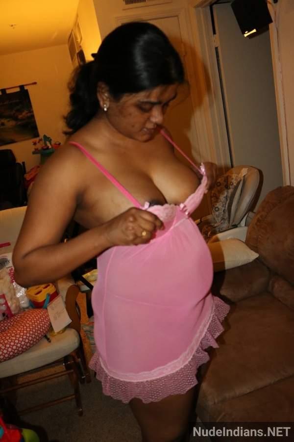 https://pub-5fcdf72a54cd4edbb03ec3edaa415a42.r2.dev/nakedleaks/exposed:_mangaluru_milf_nude_selfies_leaked_by_her_cuckold_spouse/18.jpg