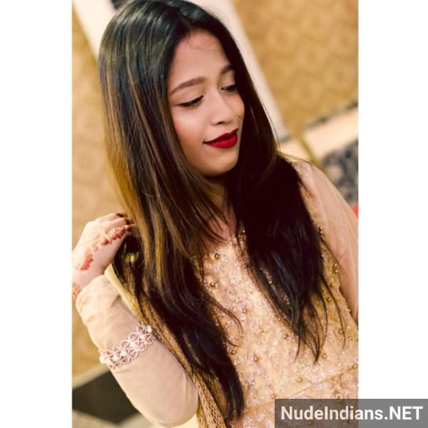 https://pub-5fcdf72a54cd4edbb03ec3edaa415a42.r2.dev/nakedleaks/exposed:_mumbai_bindas_girls'_private_photos_online/10.jpg